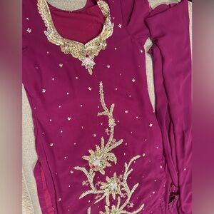 Galway Kameez type three piece outfit